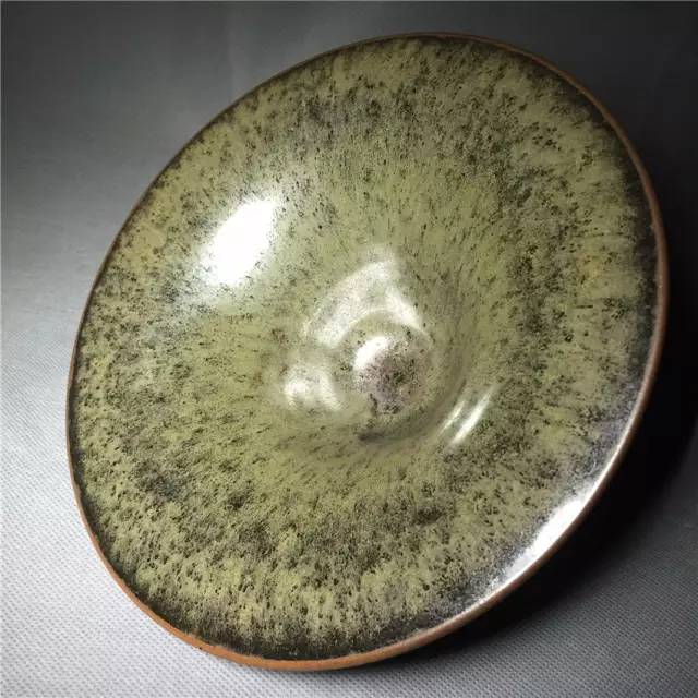 1485335577687516.jpg 吴文东作品集--有一种盏属于斑斓的结晶世界