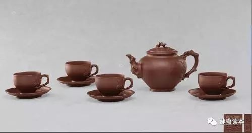 明朝洪武24年，建盏把茶文化重任传给了紫砂，逐渐被世人淡忘
