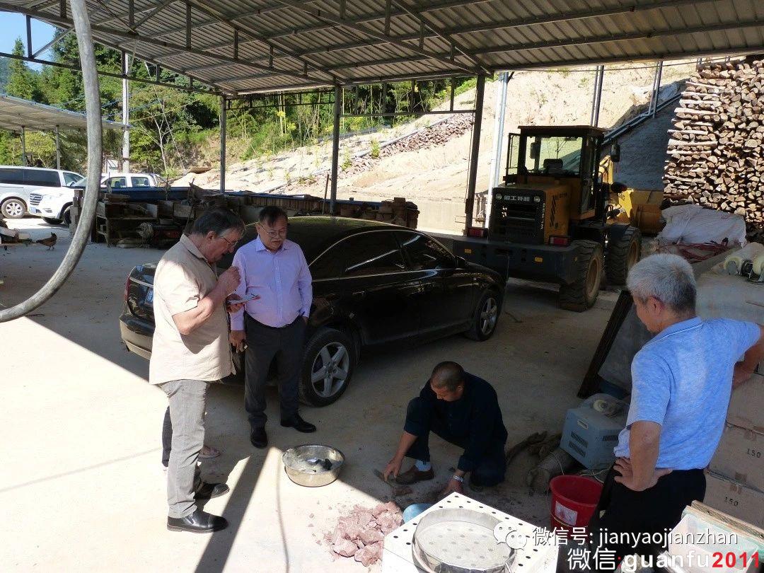 国内外顶尖建盏陶艺专家莅临菅氏陶瓷体验纯原矿秞石建盏烧制