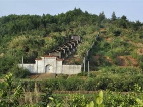 问建盏,举世皆浑浊,君可否独清