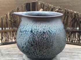 烈焰暨志平师傅铁胎油滴公道杯上口径7肚8.8高7.8