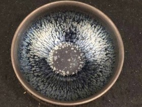 暨志平烈焰精品油滴盏香炉形大器型建盏口径10x5公分