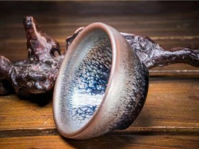 周远超师傅敛口银兔毫盏尺寸8x4.5公分