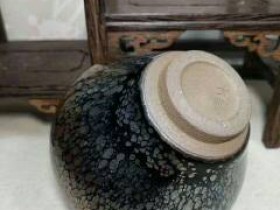 范大源敛口油滴茶盏:口9高6.4