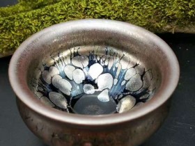 吴德兴玉兰杯:口7.6高5.7,油滴大而饱满