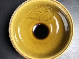 赵雄茶沫釉冰裂纹木叶盏:9*5.3