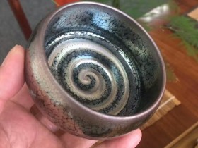 刘吴弟钵型蓝油滴太极盏:8*4.8