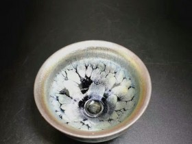 徐峰孔雀开屏:口径8高6