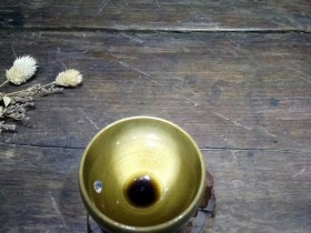 邱鹏 茶叶末 精巧小杯,釉色清新