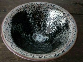 裴春元极品大撇口翎茶盏:20.5*8.3