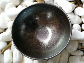 朱信丛敛口“星光”茶盏:口径8.9*5