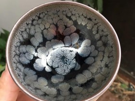 吴家堂 孔雀开屏大油滴盏:口径8.8肚大9高5