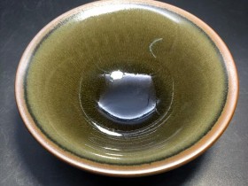 叶镔师傅作品 冰裂纹茶沫釉：口径10.5*4.7