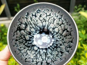 朱芳丽 手工无足钵油滴盏:口径8.3*5.8