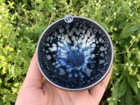 范宏远老师 油滴敛口盏:口径8*4.8