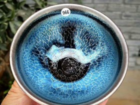 游冠伟师傅 孔雀开屏蓝油滴盏:口径8.8*4.6