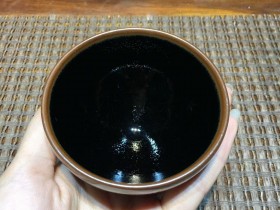 陈孝亮老师 龙窑柴烧乌金釉敛口盏:口径8.5*5.3