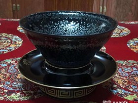 鉴盏堂·张健鑫作品老师 器型:深斗束口 尺寸:12.5x7cm