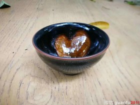 省非遗传承人蔡炳龙 木叶盏 口径:8.8 高:5.5 釉面采用天然矿釉,美仑美奂