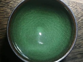 范永寿冰裂茶沫釉 口径:9.2  高:5.2
