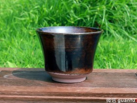 俞彩恭老师 复古木叶 3号 口径8.8 高6.6