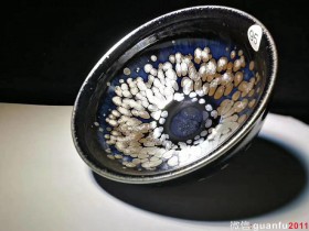 巫贵豪 乌金银油滴 口径:8.8 高:5.0