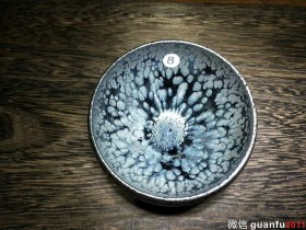 女匠李英手制油滴盏 口8高5 手感厚重,握手感强