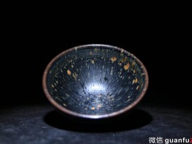 【作者】邱藏亿老师 【品名】侘寂黑 【规格】8.5 x 4.8 cm