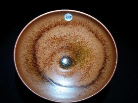 龙窑柴烧第一人~熊忠贵师傅,兔毫极品 口径9.2高4.3。