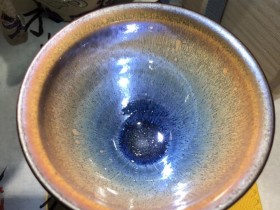 乾窑  吴兴乾师傅 金蓝异毫束口尊杯 直径9.15  高 6.28