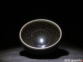 翠色欲滴惜春 张国伟制钵9.5 x 6.5cm