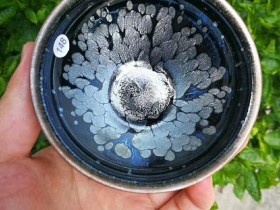 李盏柜  至尊盏 口径:9.3  高:5.5