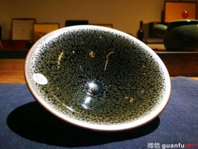 陈慧敏鹧鸪斑撇口 口径:10.8 高:4.0