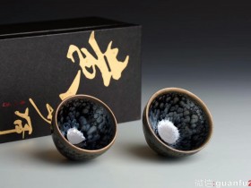 【作者】:黄少河 【品名】: 蓝曜对杯 【规格】: 束口:8*5.5 蛋杯:7*5.3