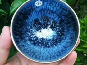 张家华  菊花盏 口径:8.8  高:5.5