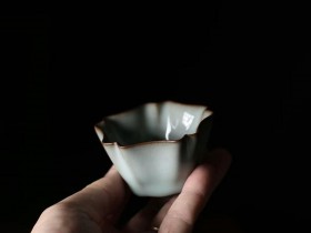 青韵瓷香 龙泉青瓷  高级工艺美术师 李震 五瓣杯