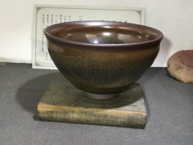 传统大器,金兔毫束口盏,标准深斗盏,斗茶神器。 吴积辉制