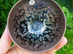 郑勇  龙颜 口径:8.8  高:5.5