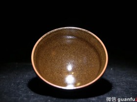 【作者】刘唐慎老师 作品 【品名】柴烧 【规格】9.2 x 5.2 cm