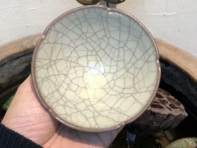 陈卫星老师   哥窑葵口杯 束口杯