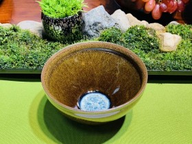 非遗传承人吴立勇老师 酱釉回蓝底 12.7公分点茶器 收藏器