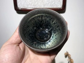 国大师 李达老师  泰斗级  鹧鸪斑 束口  口径:8.5高:6