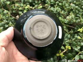 一盏难求(曜变之王) 徐祖亮制 束口型 口径:9.3高:6 七彩斑斓的世界 曜变