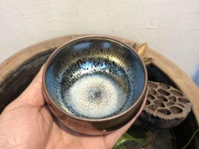 李盏造器 始终如一李远兴老师作品 紫霞油滴茶盏 禅定型 2018全球外交官中国文化之夜 指定礼品
