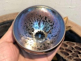 李盏造器 始终如一 李远兴老师作品 紫霞油滴茶盏 钵型杯 囗径:8.8高:6 2018全球外交官中国文化之夜 指定礼品