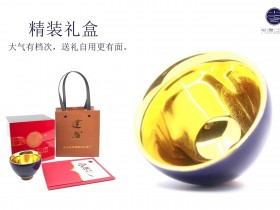 李昌海新品来袭 蓝梦祥云菩提盏24k金 / 一叶一菩提 色蓝如深海,千古高温施透釉 淬炼一身慕古情怀; 犹如一帘曲蓝梦。 规格:8.2*6