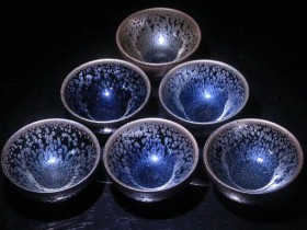 省级非遗传承人  作者:蔡炳盛老师 作品:蓝油滴 口径:9cm*5cm