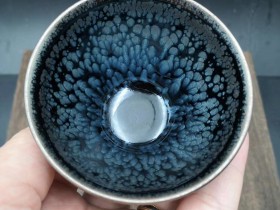 吴继旺:执手对杯   口径:7.3 高:5.7